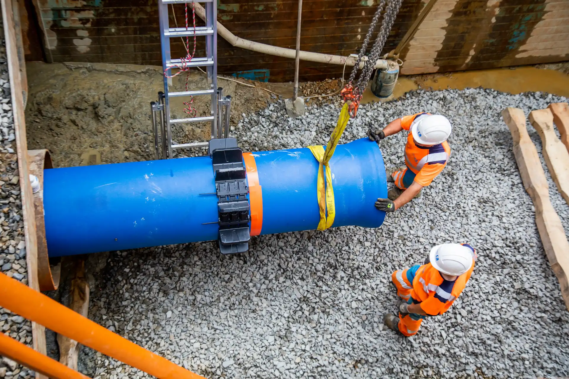 Chantier de rénovation d'un réseau de canalisation